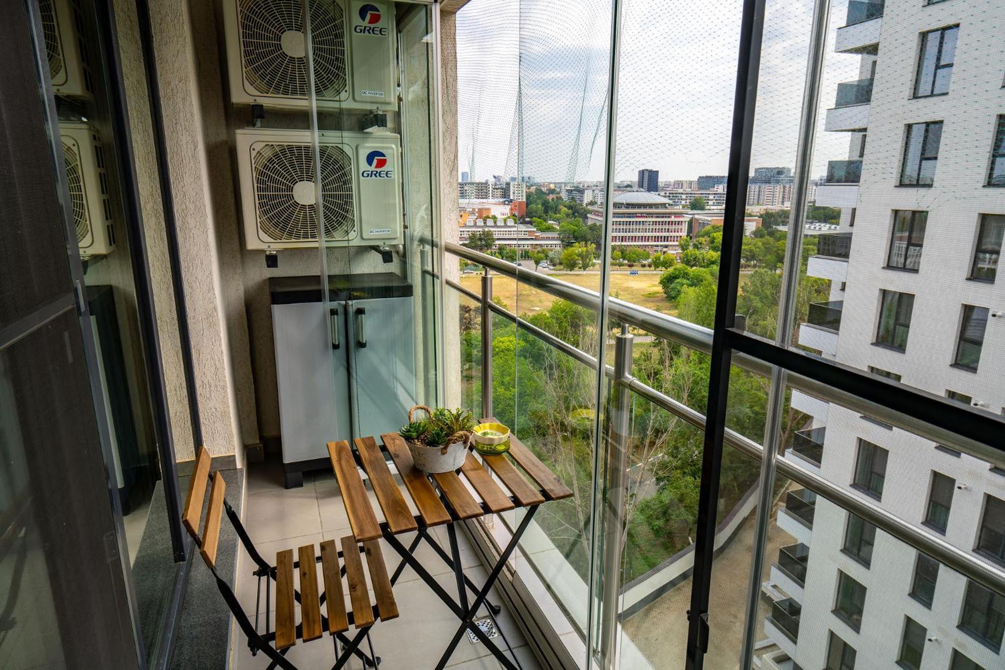 Politehnica Deluxe Apartment Bucharest Exterior photo